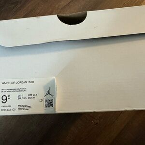 Nike Air Jordan 1 Mid - White/Aluminum/Wolf Grey